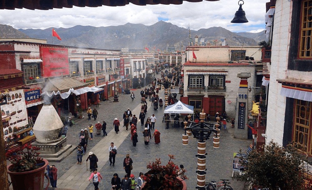 Barkhor Street Tibet